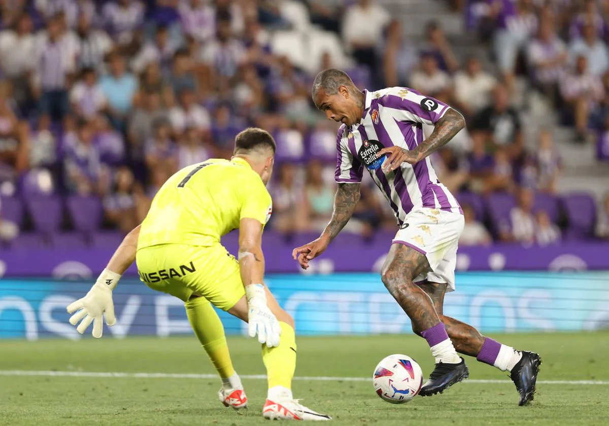 La Primera Victoria Del Real Valladolid Refuerza Las Ideas Tácticas De ...